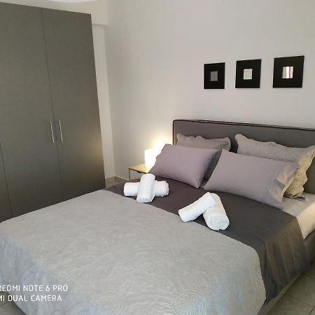 Cosi Apartment ปาลาเรีย ดิโอนิซีอู ภายนอก รูปภาพ